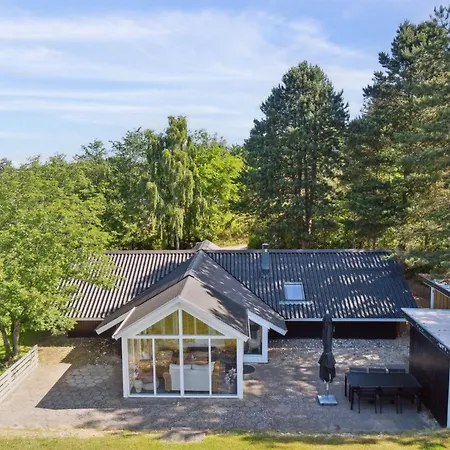 Laurens - 800m From The Sea By Interhome *