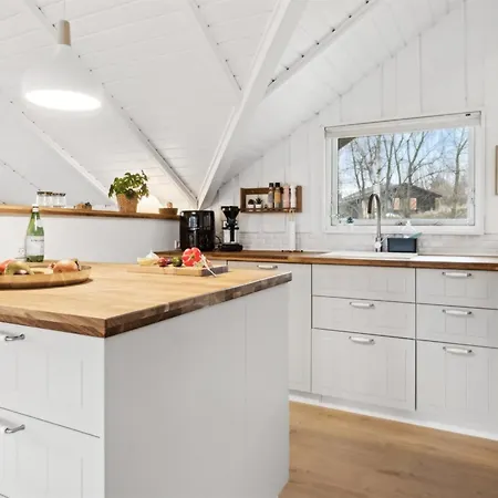 Feriehus Laurens - 800m From The Sea By Interhome