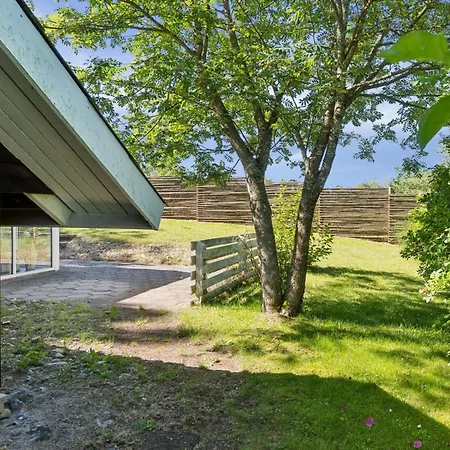 Laurens - 800m From The Sea By Interhome