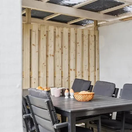 Laurens - 800m From The Sea By Interhome *